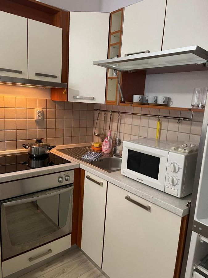 Apartments Lovro Lovran Buitenkant foto